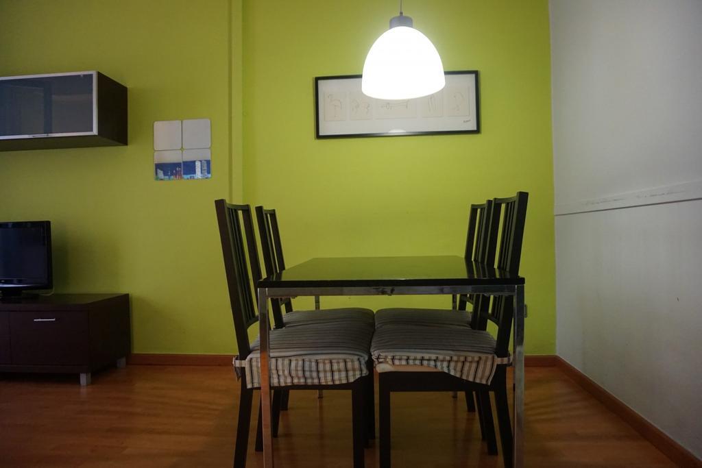 Aparteasy - Montjuic & Fira Barcellona Esterno foto